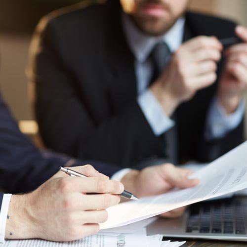 Abogado en San Bernardo asesorando a empresas en temas de derecho laboral