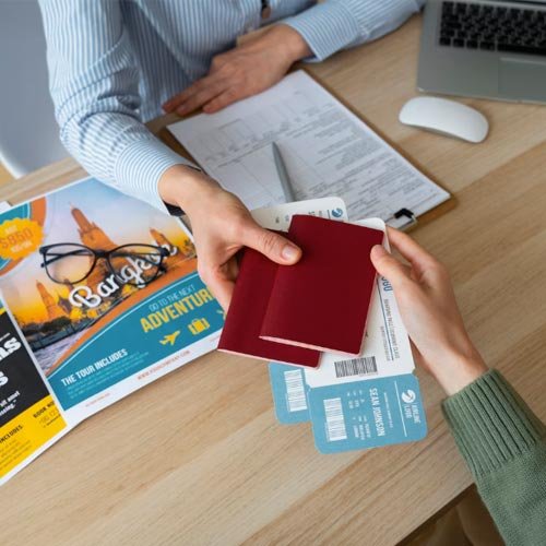 Abogado en San Bernardo orientando a trabajador extranjero sobre visa sujeta a contrato